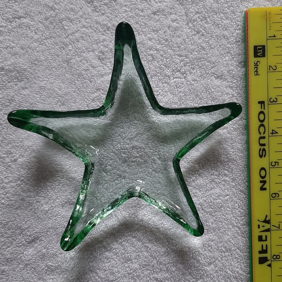 Recycled glass starfish ashtray - Picture 2 of 9